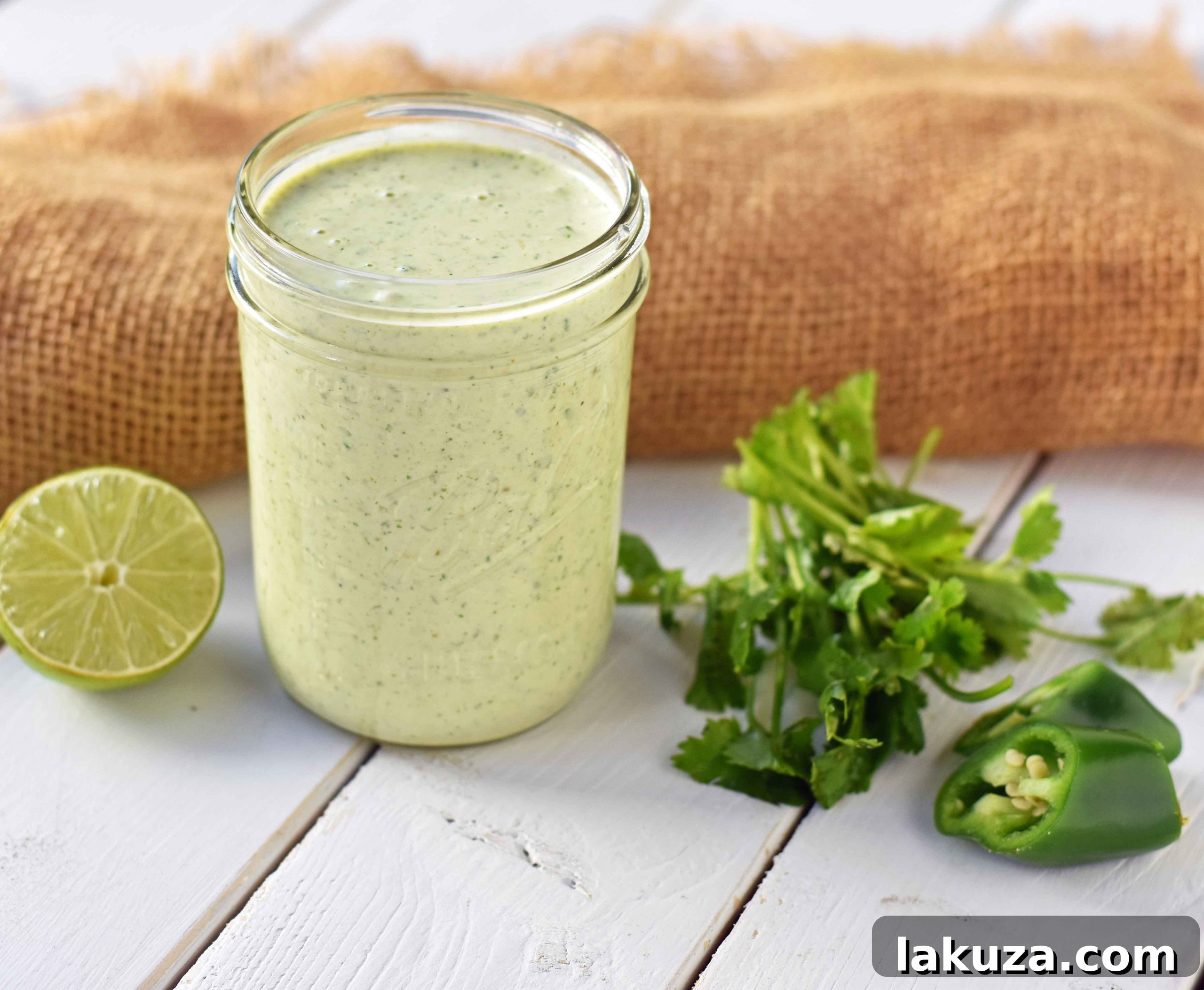 Chuy's Creamy Jalapeno Cilantro Dip Dressing. A copycat recipe for Chuy's famous jalapeno dip. This creamy jalapeno dip can be served with chips, drizzled on a burrito bowl, or as a dressing on a salad. Creamy Jalapeno Cilantro dressing makes everything taste good! Also a Cafe Rio cilantro ranch dressing copycat recipe. Delicious homemade Tex-Mex dip for any occasion.