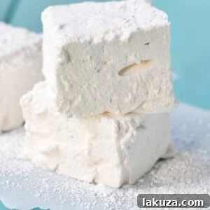 How to make soft and homemade marshmallows. Simple recipe to make perfect marshmallows at home. www.modernhoney.com