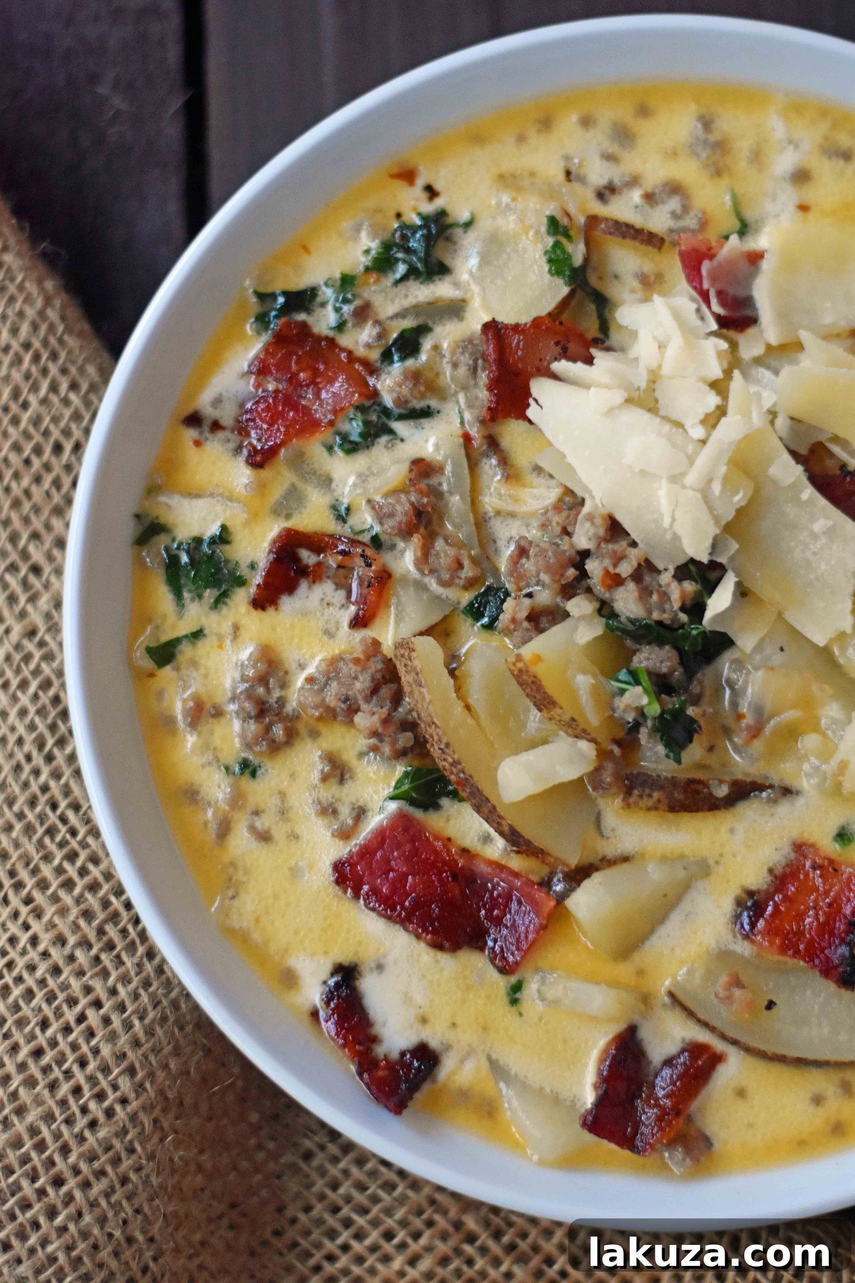 Zuppa Toscana Soup Olive Garden Copycat Recipe. Sausage, Potato, and Bacon Cream Soup. An Italian favorite soup! Popular Olive Garden Copycat Zuppa Toscana Soup Recipe. www.modernhoney.com
