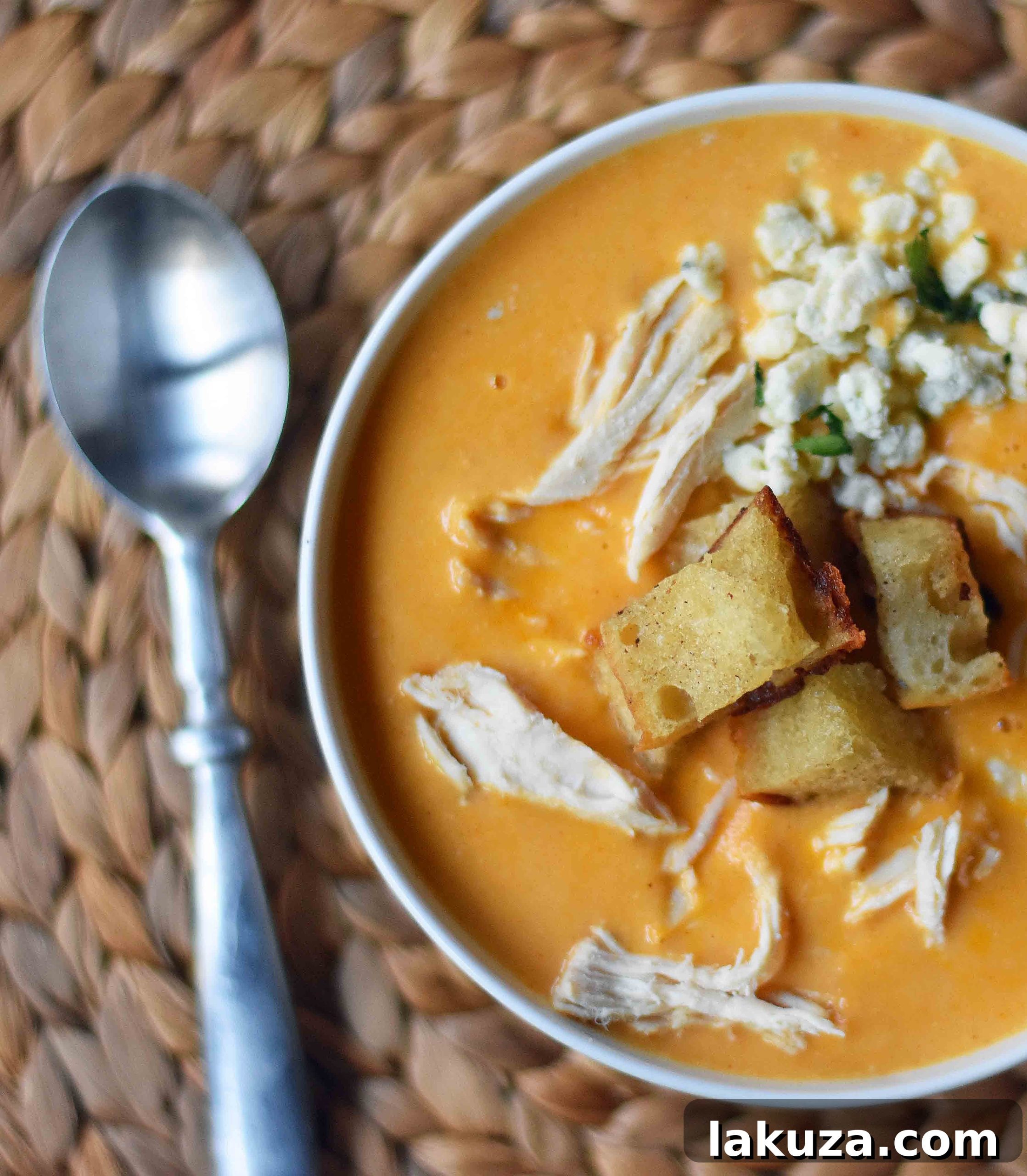 Zesty Buffalo Chicken Chowder 5 Creamy Buffalo Chicken Soup. All of the flavor of chicken wings in one soup. A tangy, creamy, and spicy buffalo chicken soup. www.modernhoney.com