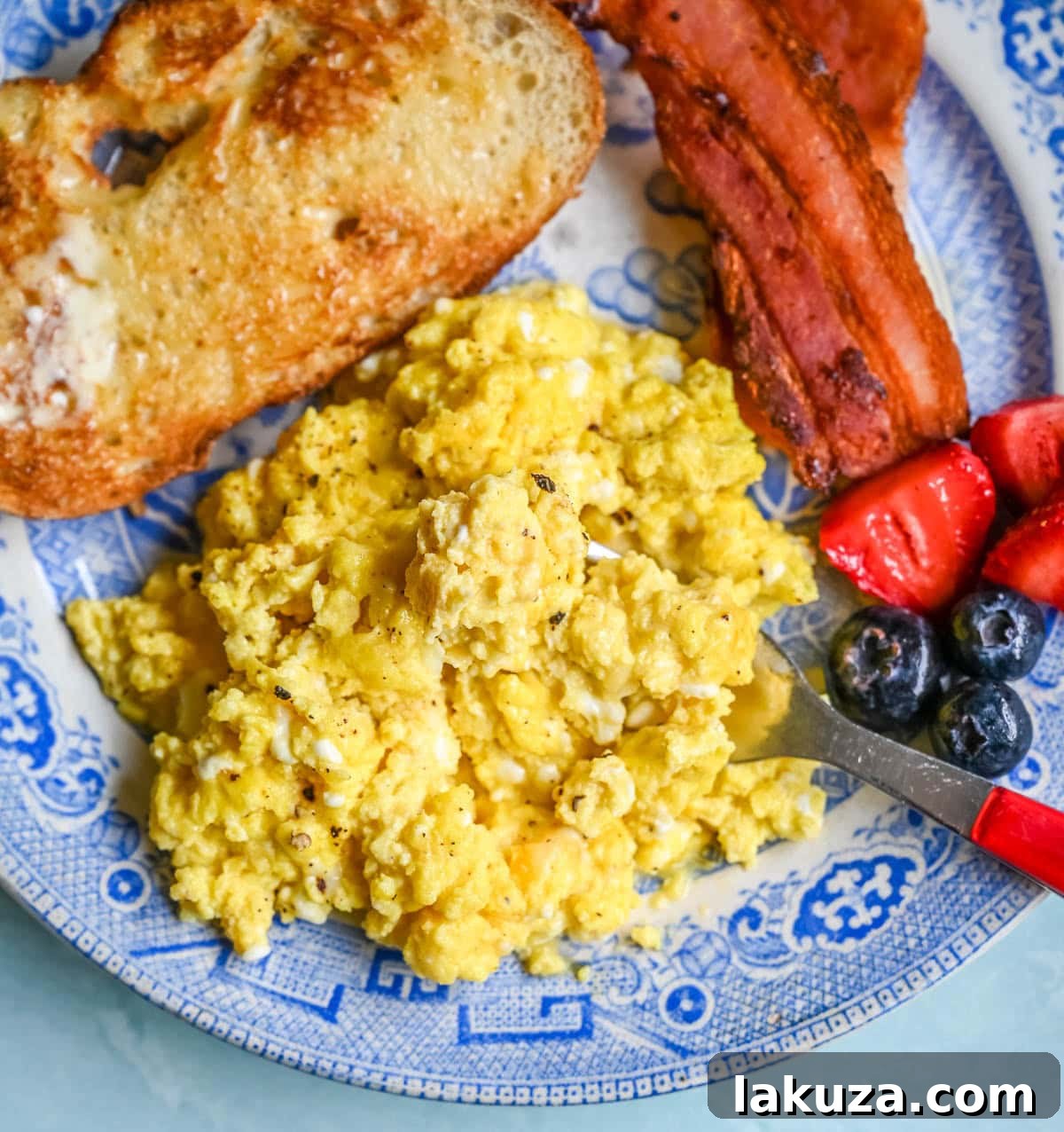 Creamy Cottage Cheese Scrambled Eggs Recipe 4 These Cottage Cheese Scrambled Eggs are the creamiest, fluffiest scrambled eggs you'll ever make — with over 20g of protein per serving! Learn the simple technique, the best mix-ins, and every tip for perfect scrambled eggs every time.