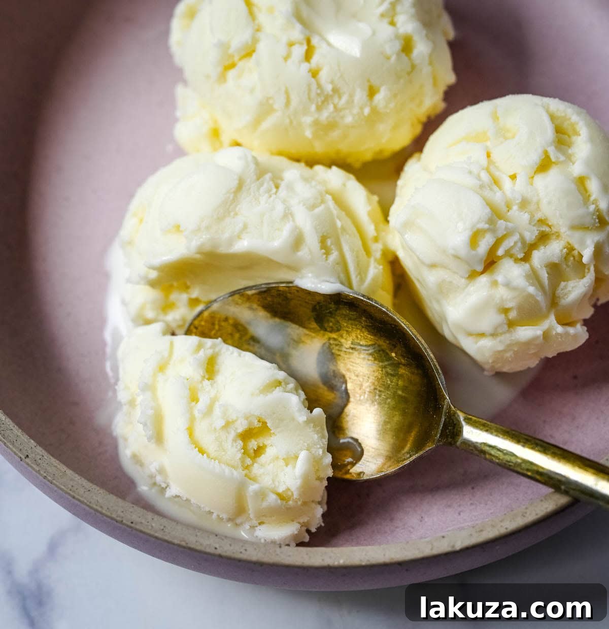 Jeni's Sweet Cream Ice Cream Recipe 4 Sweet, creamy, and smooth, this copycat Jeni's Sweet Cream Ice Cream is the homemade ice cream recipe every ice cream lover needs in their life! The secret to Jeni's famously creamy and scoopable texture is a combination of cream cheese, cornstarch, and light corn syrup that prevents ice crystals from forming and keeps every single scoop silky smooth straight from the freezer. This is the ultimate homemade ice cream recipe you will make on repeat all summer long!