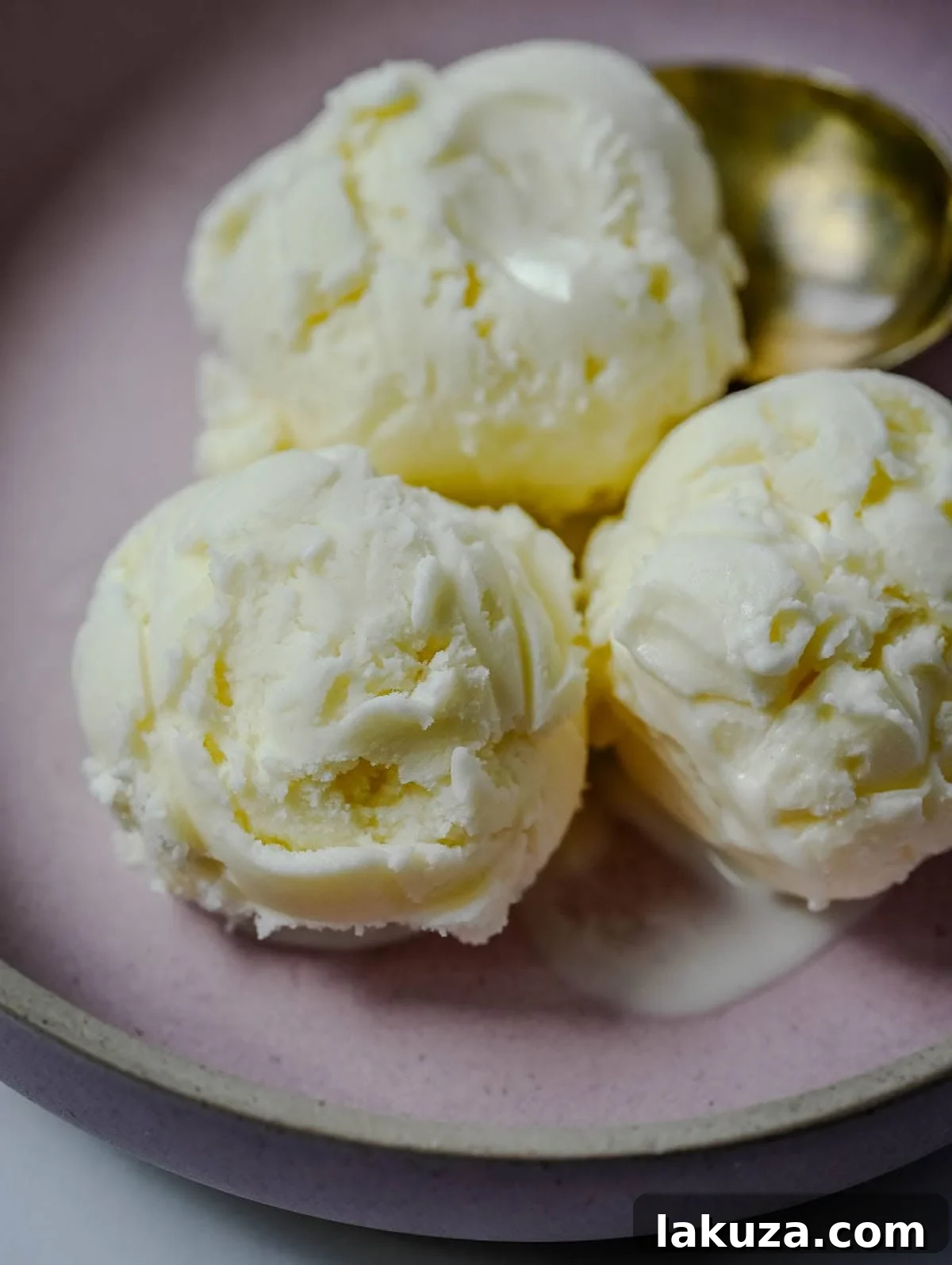 Jeni's Sweet Cream Ice Cream Recipe 7 Sweet, creamy, and smooth, this copycat Jeni's Sweet Cream Ice Cream is the homemade ice cream recipe every ice cream lover needs in their life! The secret to Jeni's famously creamy and scoopable texture is a combination of cream cheese, cornstarch, and light corn syrup that prevents ice crystals from forming and keeps every single scoop silky smooth straight from the freezer. This is the ultimate homemade ice cream recipe you will make on repeat all summer long!