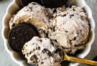 Cookies and Cream Ice Cream Recipe with Oreos