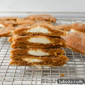 Pumpkin Cheesecake Cookies